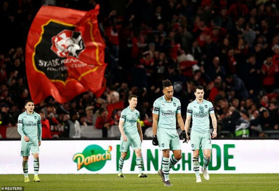 arsenal that bai dau don chelsea de bep dinamo kyiv