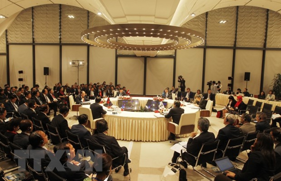 viet nam tham gia va dong gop tich cuc doi voi tam giac phat trien clv