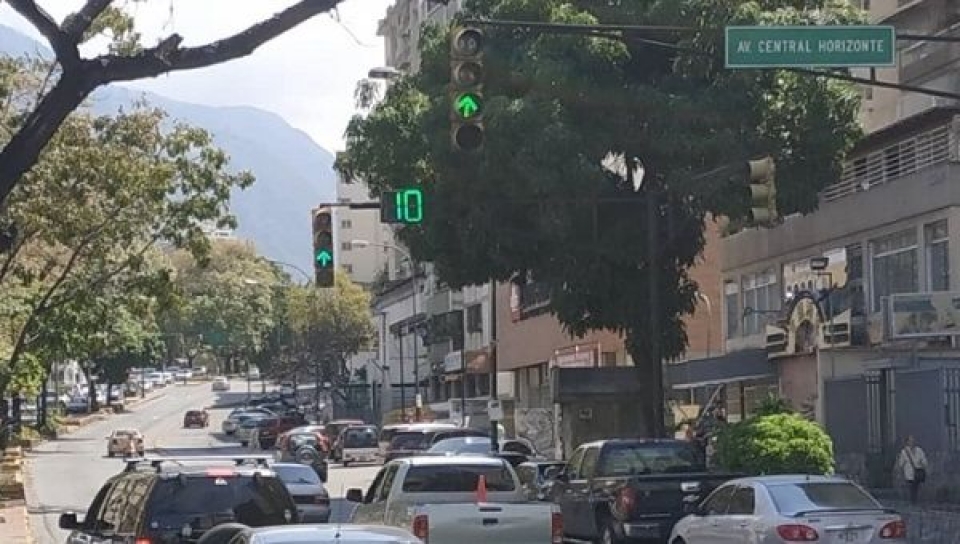 sau nhie u no lu c mot phan cua thu do caracas da co dien tro lai