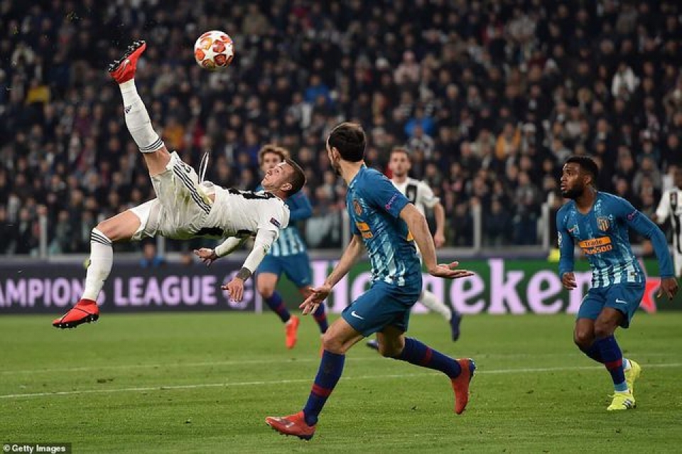 nhung khoanh khac cronaldo toa sang dua juventus vao tu ket champions league