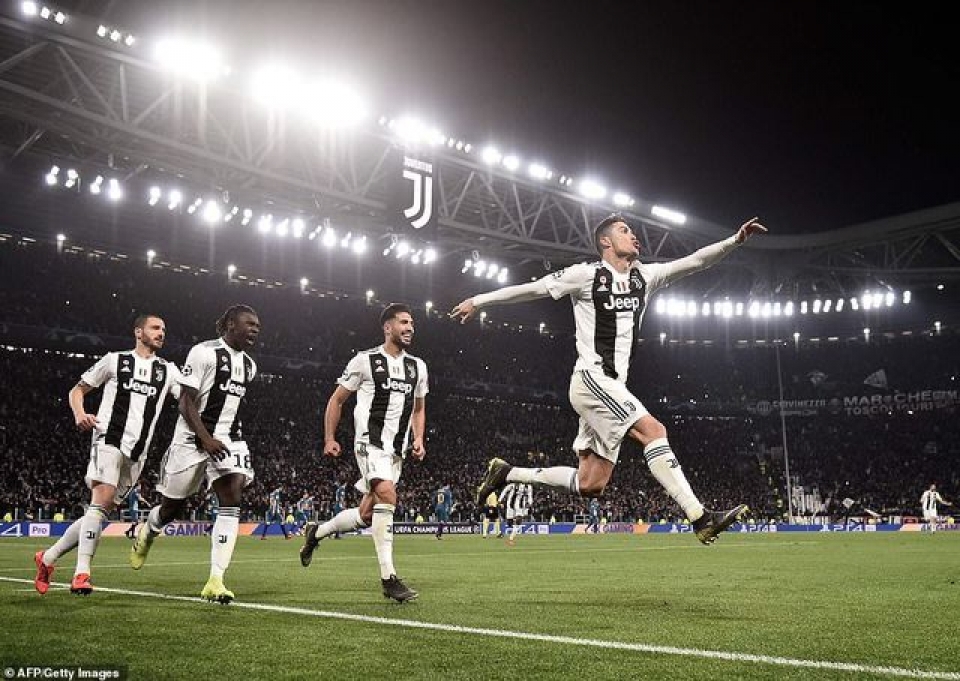 nhung khoanh khac cronaldo toa sang dua juventus vao tu ket champions league