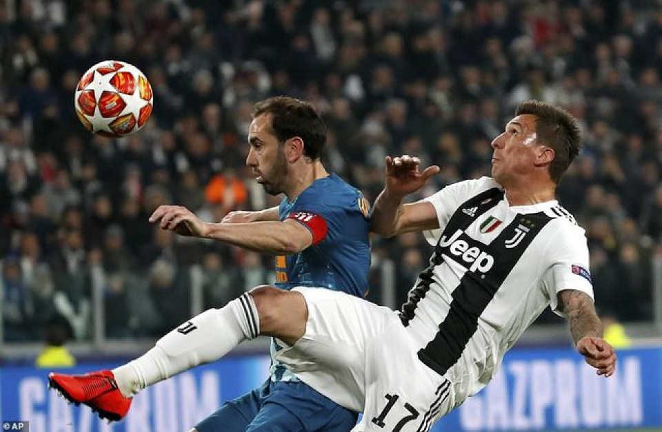 nhung khoanh khac cronaldo toa sang dua juventus vao tu ket champions league