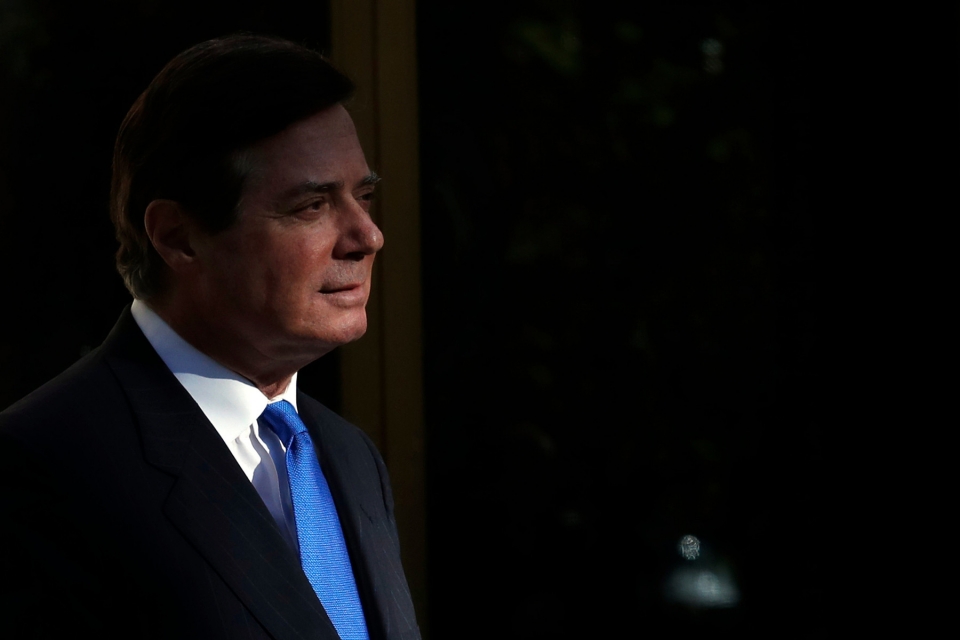 my cuu giam doc tranh cu cua tong thong dtrump bi truy to them nhieu toi danh