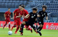 bao thai lan bat ngo danh gia cao doi tuyen viet nam