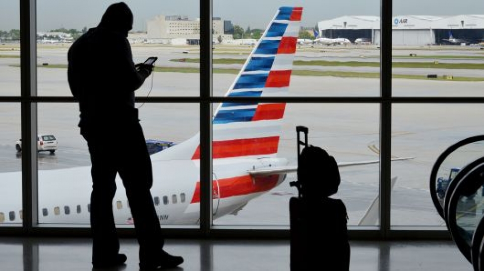 american airlines dinh chi cac chuyen bay toi venezuela