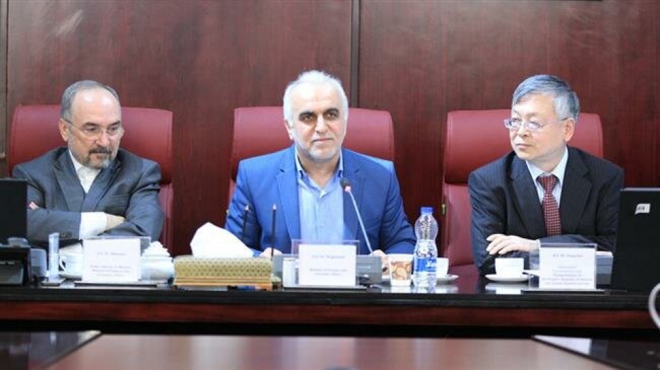 vuot qua cac bien phap trung phat iran tang cuong quan he thuong mai voi trung quoc