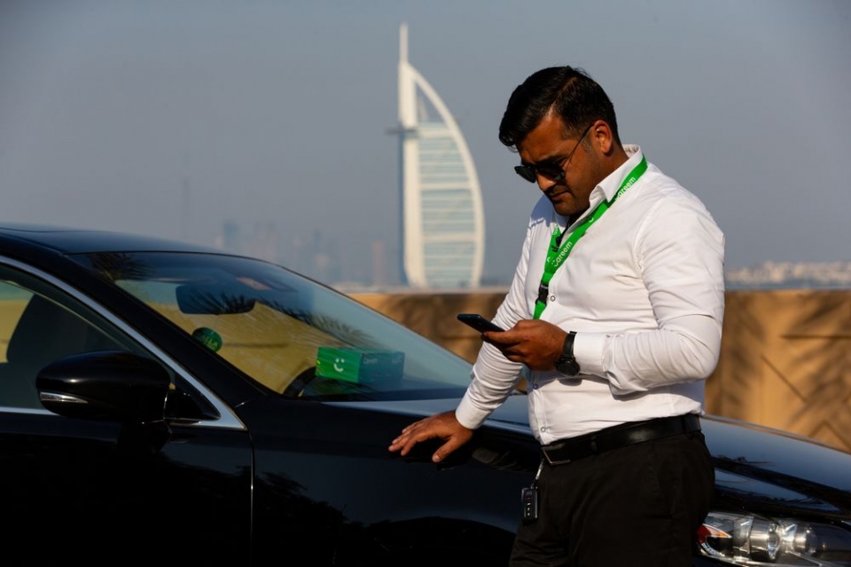uae uber du dinh thau tom doi thu careem voi gia 31 ty usd