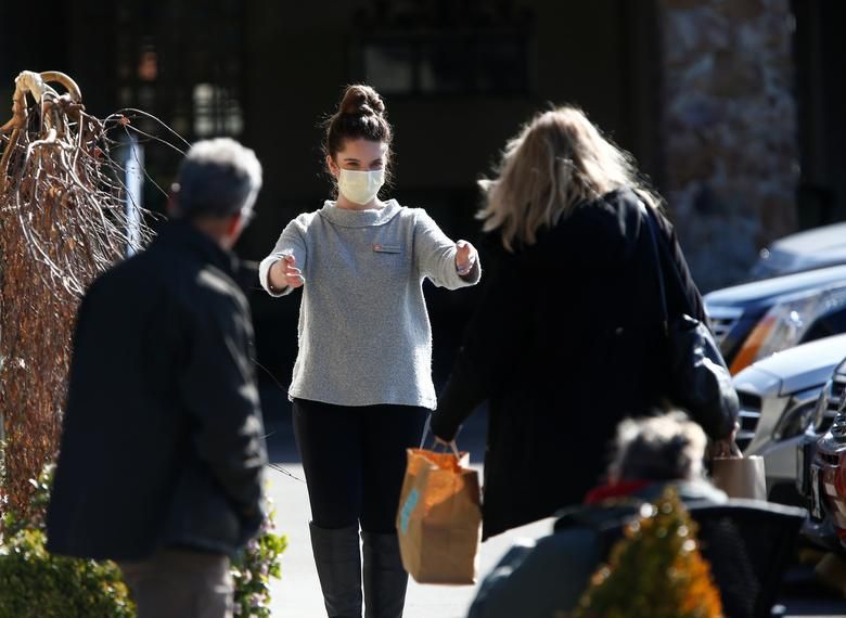 ben trong kirkland diem nong dich covid 19 tai my