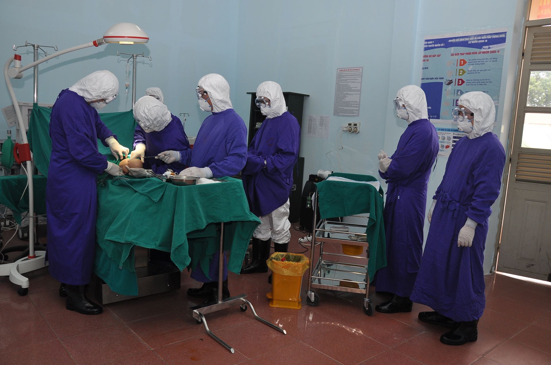 phong chong dich covid 19 hoc vien quan y dien tap benh vien da chien truyen nhiem so 1