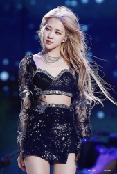 Rosé BLACKPINK phá mọi kỷ lục với sản phẩm âm nhạc solo đầu tay