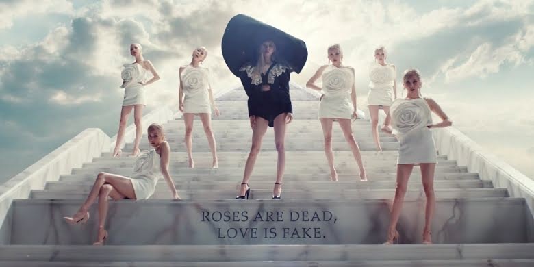 'Bóc giá' những bộ cánh và phụ kiện đắt đỏ trong MV On The Ground của Rosé BLACKPINK