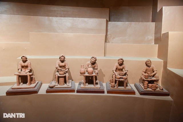 Khám phá nhà gốm trăm tỷ với thiết kế độc, lạ tại làng gốm Bát Tràng