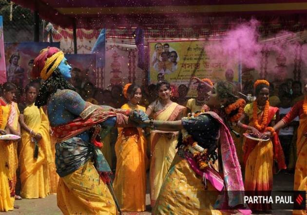 Ngập tràn sắc màu tại lễ hội Holi ở Ấn Độ