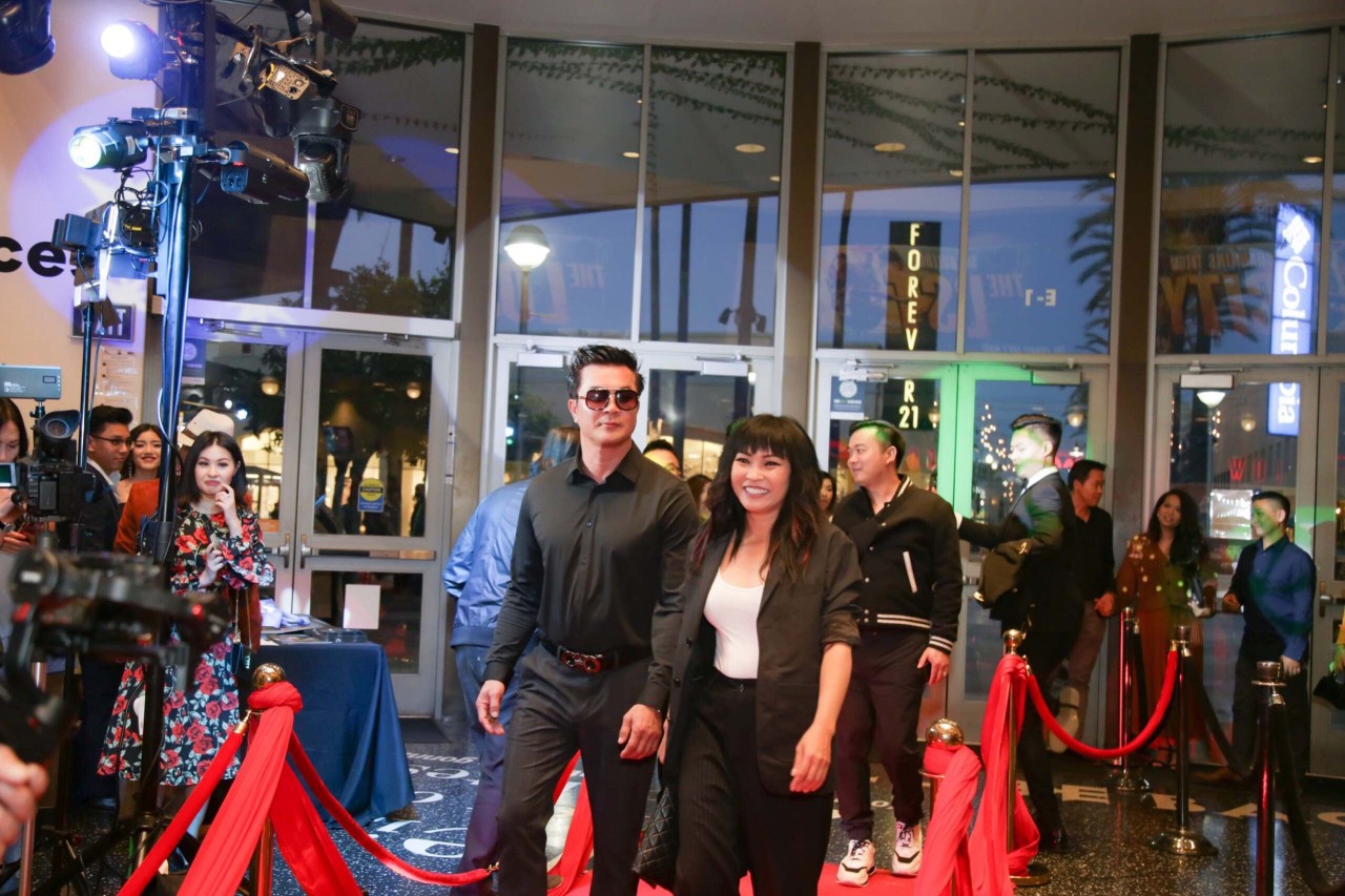 Ca sĩ Phương Thanh cũng xuất hiện tại buổi ra mắt. Ca sĩ Phương Thanh cũng xuất hiện tại buổi ra mắt.