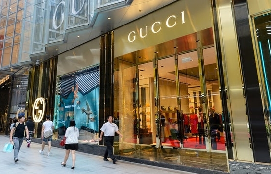 Trung Quốc: Các thương hiệu xa xỉ đồng loạt hạ giá sản phẩm