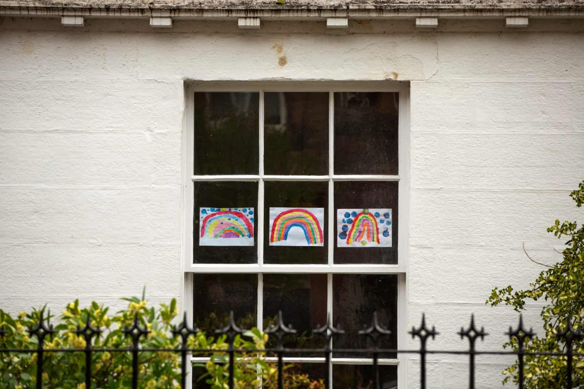 dich covid 19 hinh anh cua hy vong tren cac o cua o edinburgh anh