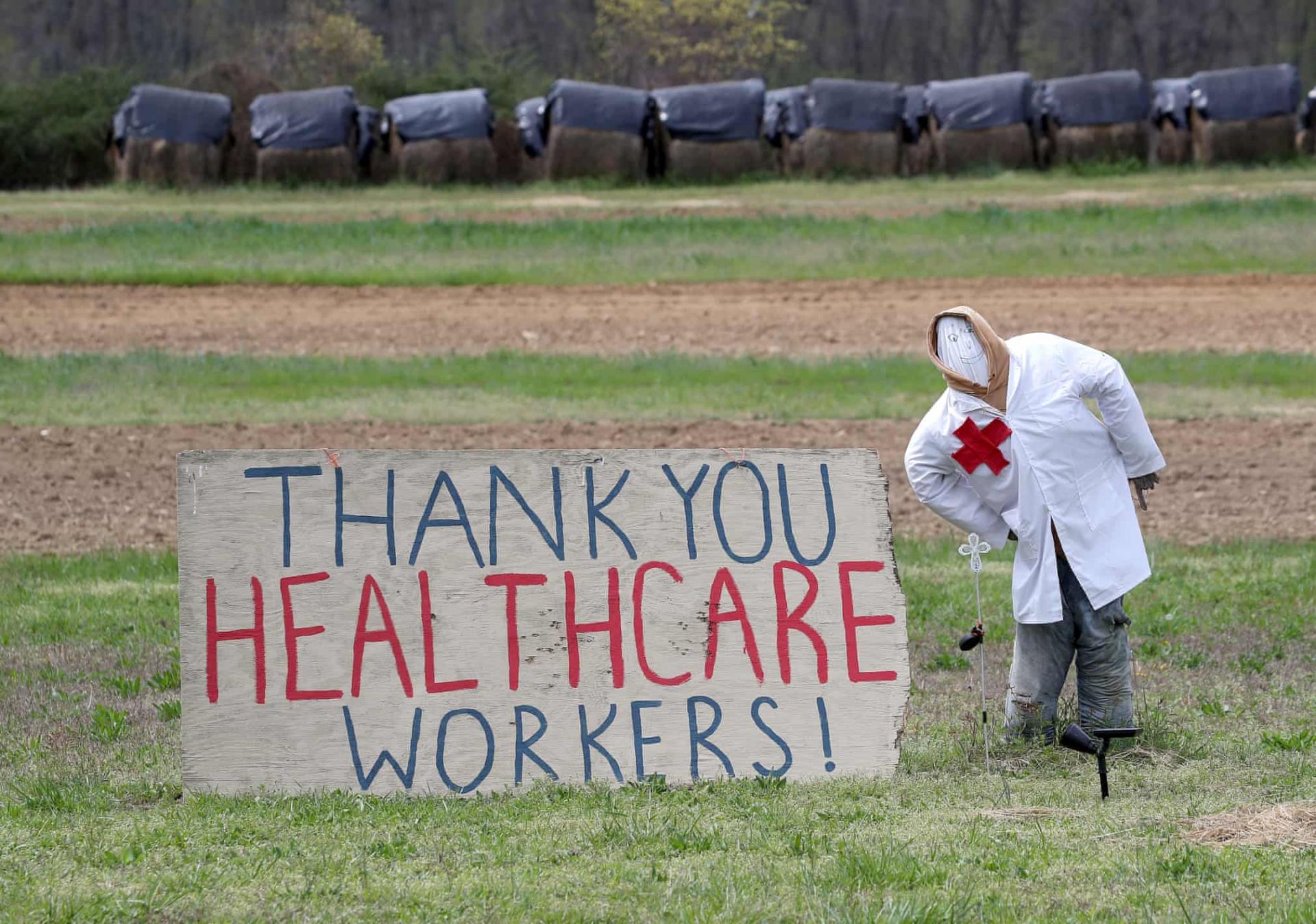 dich covid 19 nhung hinh anh thay cho loi cam on den doi ngu y te tren khap the gioi