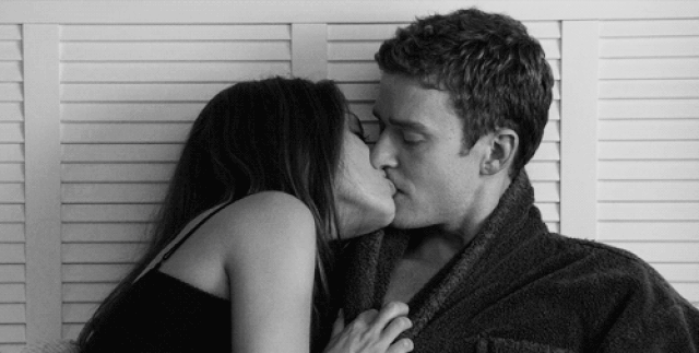 Kristen Stewart và dàn sao Hollywood nghĩ gì khi diễn cảnh nóng?