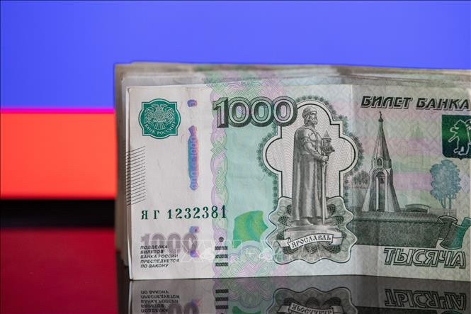 đầu tháng 4, đồng ruble bắt đầu tăng giá mạnh một cách ổn định, Tuy nhiên, kinh tế Nga đang có dấu hiệu suy thoái. (Nguồn: Tân Hoa Xã)