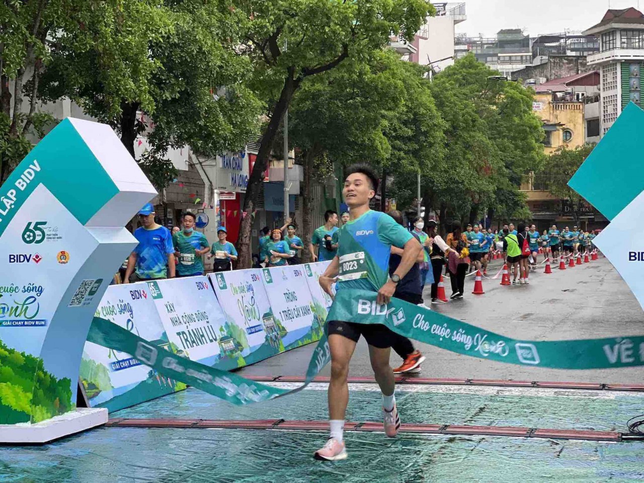 Khởi động giải chạy BIDV: Cho cuộc sống xanh