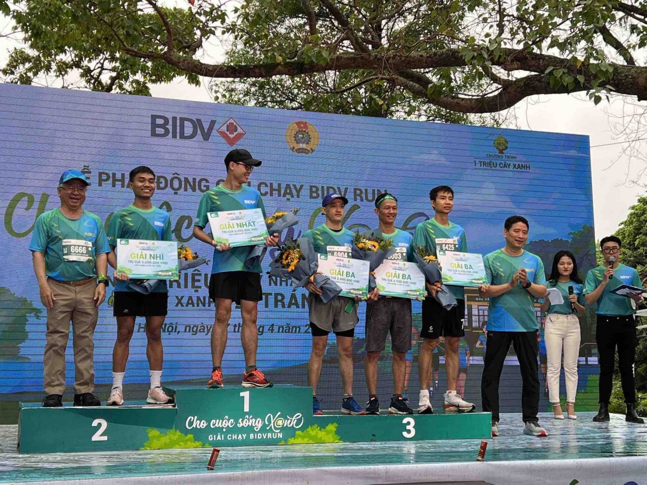 Khởi động giải chạy BIDV: Cho cuộc sống xanh