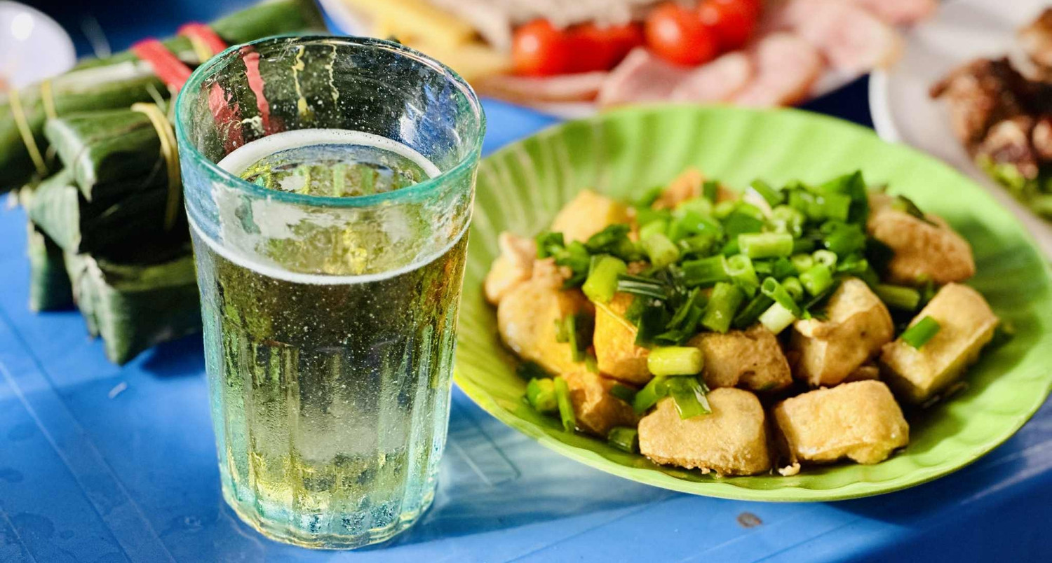 3 thói quen trước khi ngủ tàn phá gan