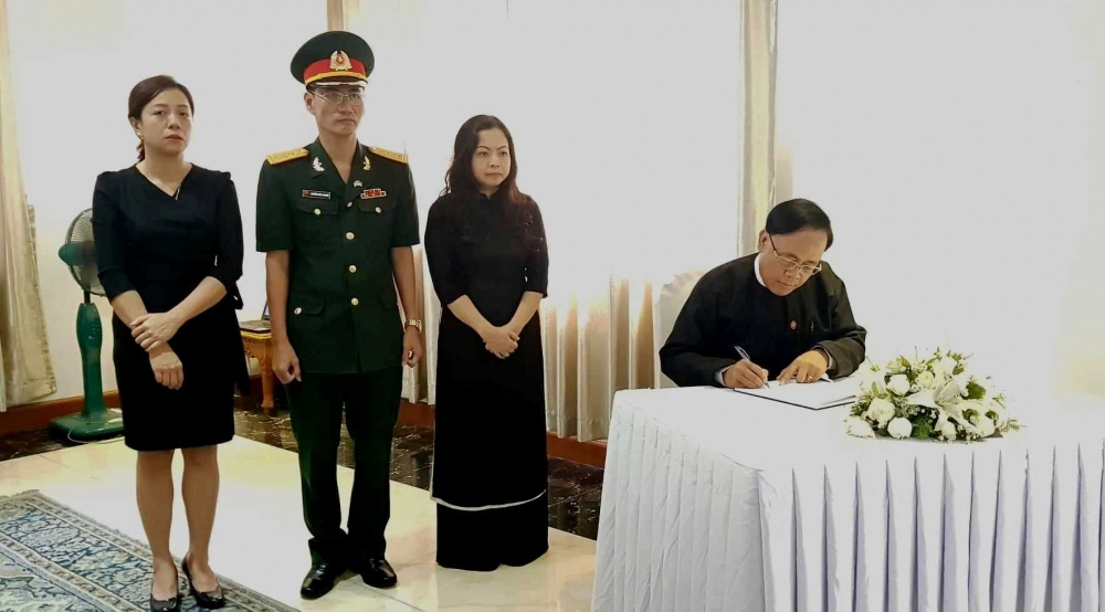 le vieng va mo so tang nguyen chu tich nuoc le duc anh tai myanmar malaysia ha n quo c va hong kong trung quo c savannakhet lao