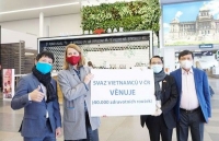 Người Czech cảm động trước nghĩa cử của cộng đồng người Việt trong cuộc chiến chống dịch Covid-19