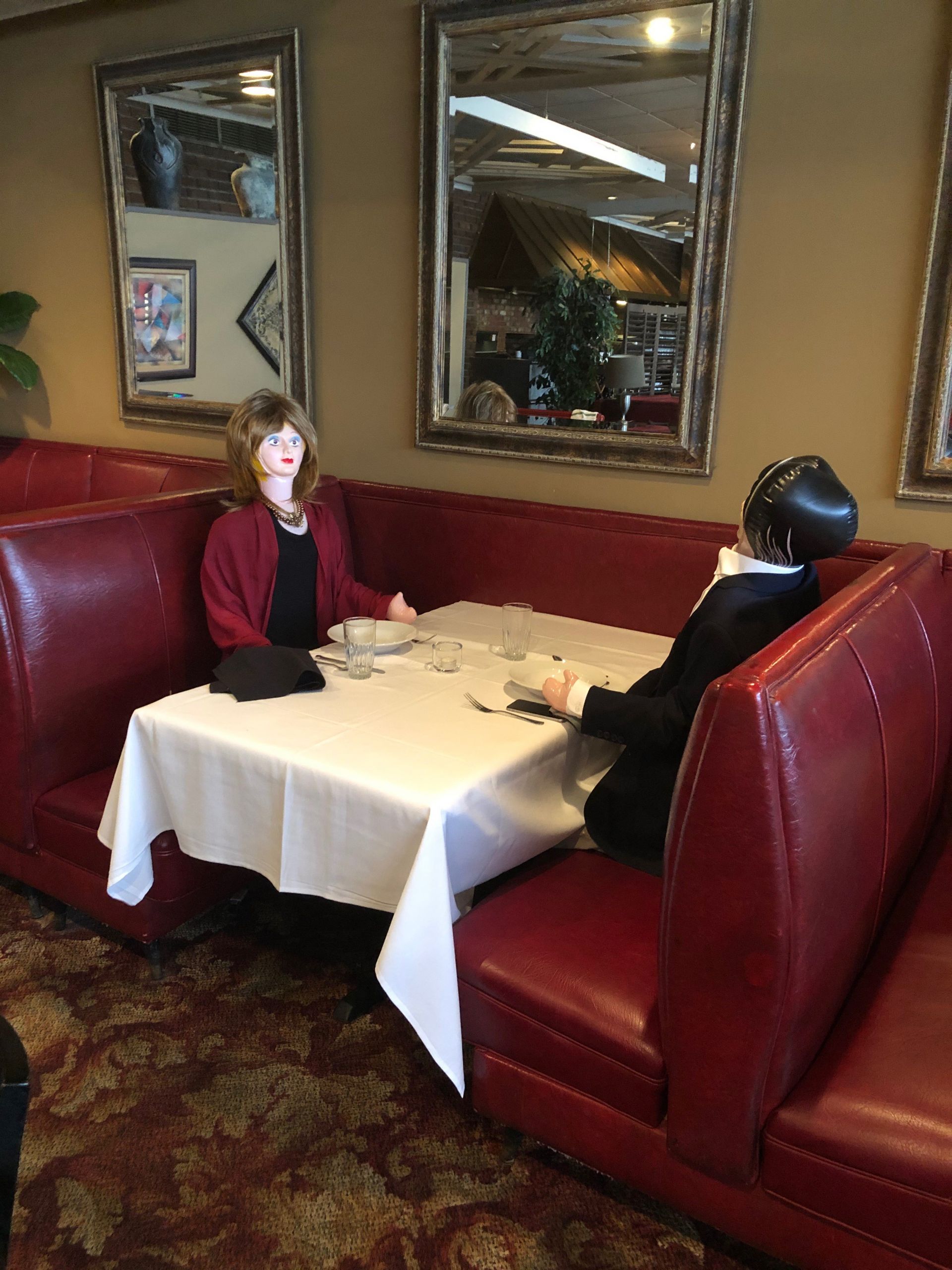 muon kieu khach hang mua covid 19