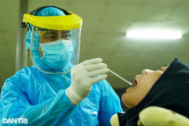 Công tác lấy mẫu xét nghiệm Covid-19.