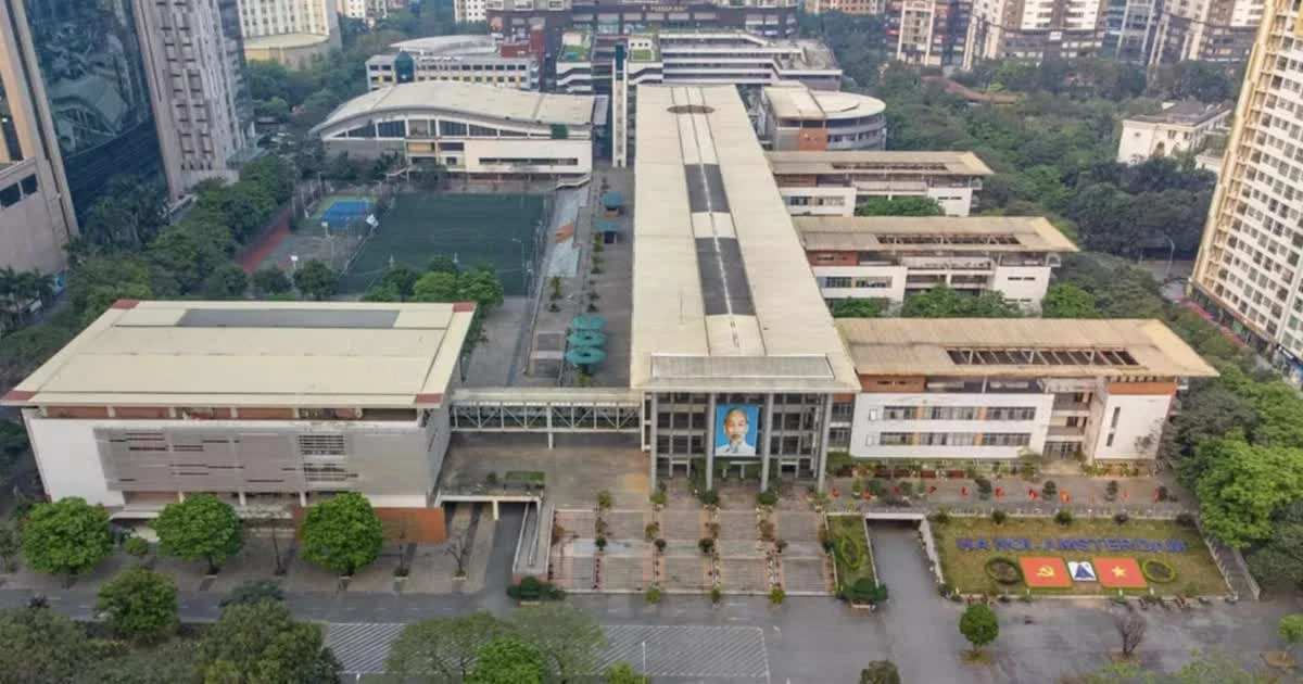 Hà Nội phê duyệt đề án xây dựng hai trường THPT chuyên tiệm cận chuẩn quốc tế Hà Nội phê duyệt đề án xây dựng hai trường THPT chuyên tiệm cận chuẩn quốc tế