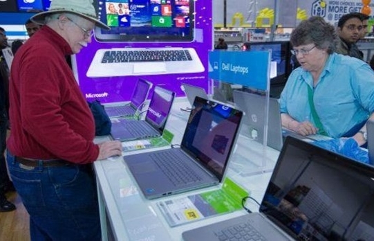 cac hang may tinh my phan doi de xuat danh thue laptop tu trung quoc cua tong thong trump