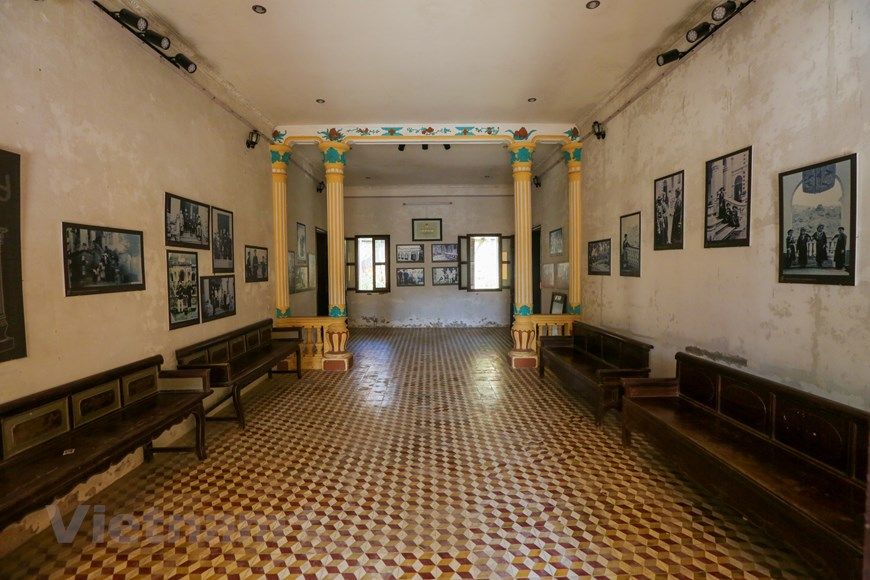 kham pha biet thu lon nhat thi tran bac ha cua vua meo