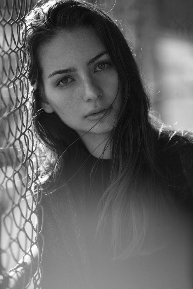 Con gái của cố tài tử Fast & Furious Paul Walker trở nên mạnh mẽ, quyến rũ