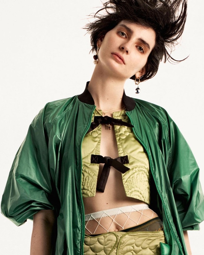 Con gái của cố tài tử Fast & Furious Paul Walker trở nên mạnh mẽ, quyến rũ