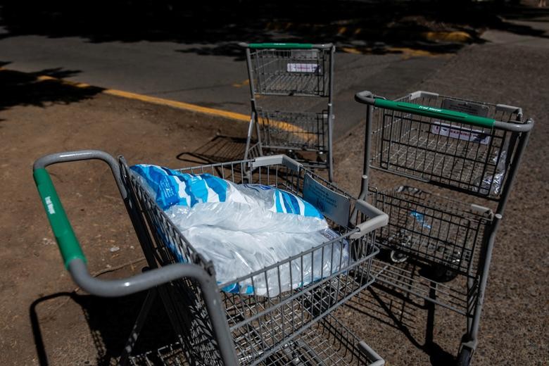 Cuộc sống người dân Mỹ dưới đợt nắng nóng kỷ lục 41 độ C