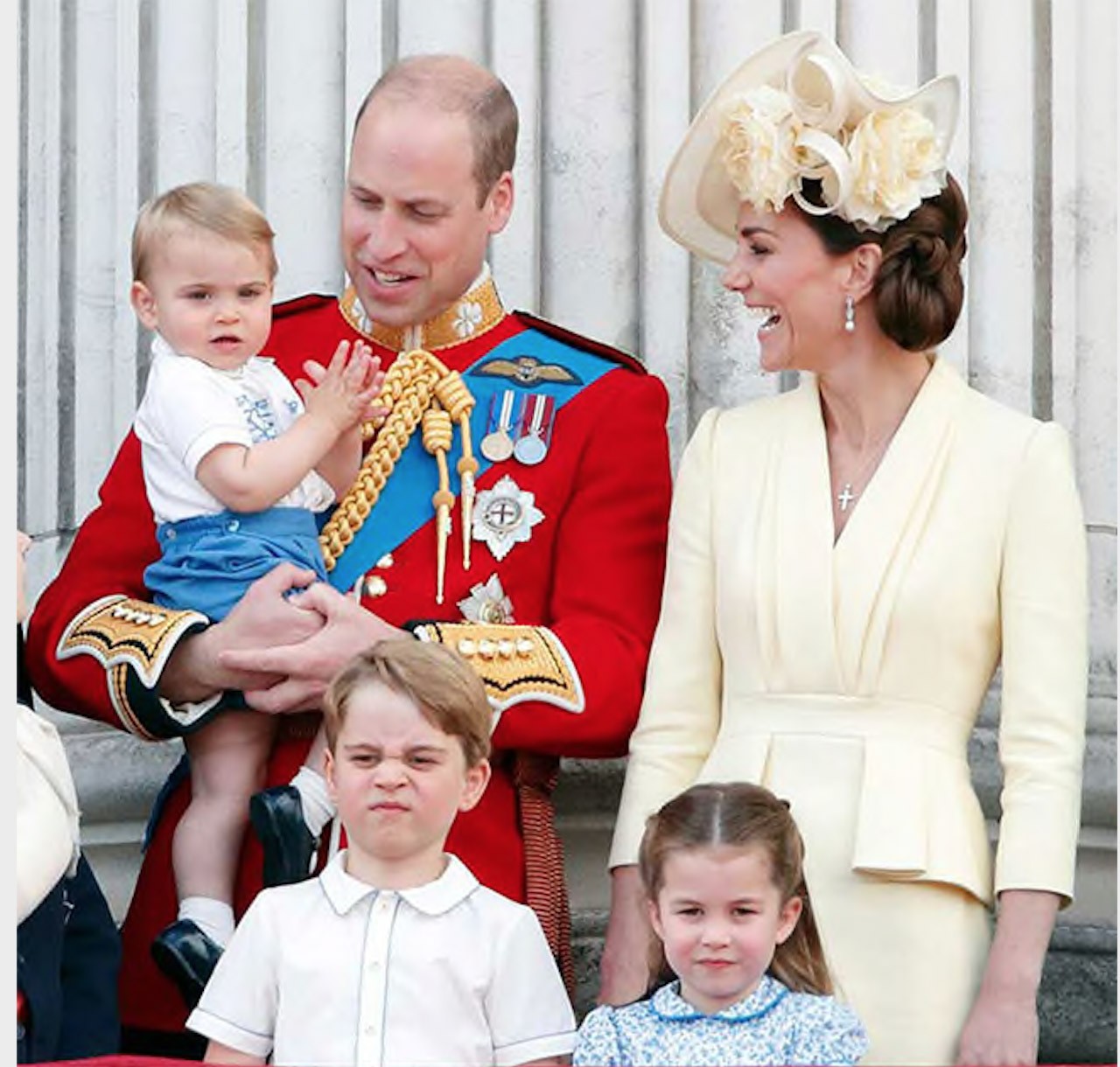 Lần đầu ra mắt của các thành viên Hoàng gia Anh ở Lễ diễu hành mừng sinh nhật Nữ hoàng Elizabeth II