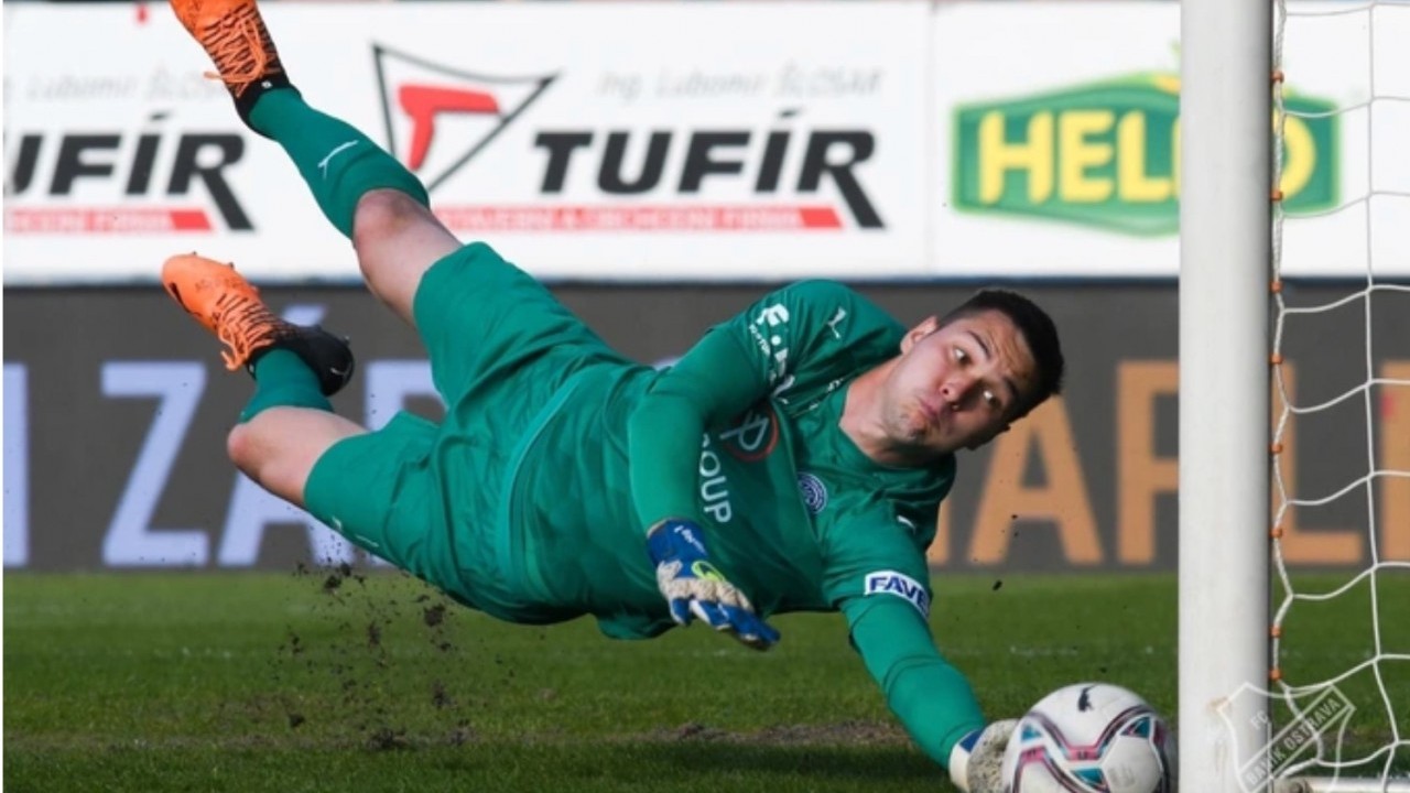 lua chon clb slovacko filip nguyen bo qua co hoi khoac ao doi tuyen viet nam