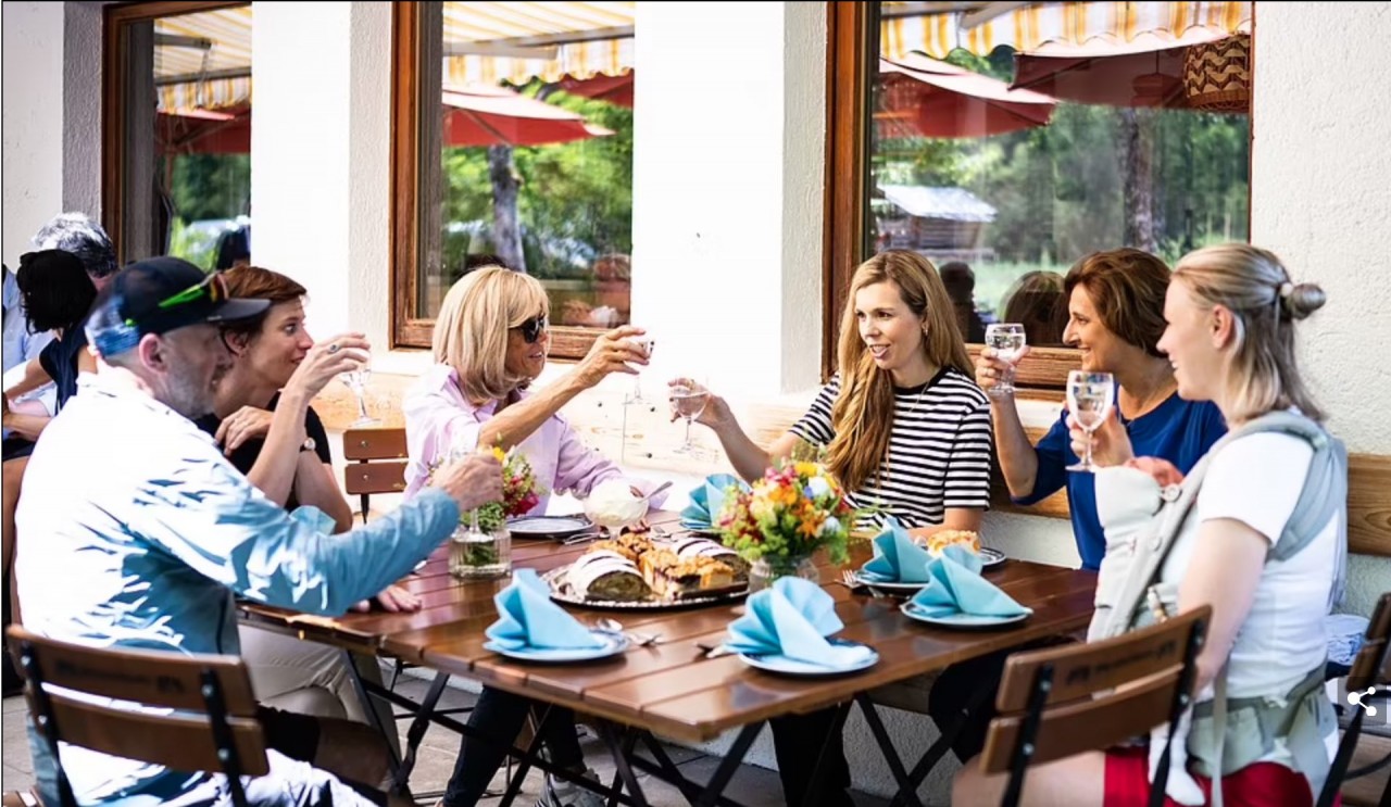 Hoạt động của vợ các nhà lãnh đạo châu Âu tại Hội nghị thượng đỉnh G7