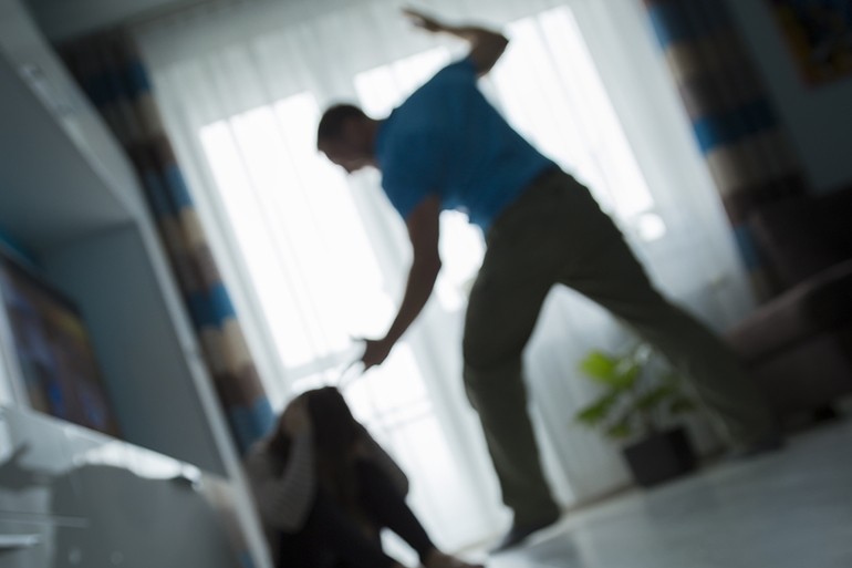 Ngôi nhà là một trong những nơi nguy hiểm nhất đối với phụ nữ? lhq gan 140 phu nu bi sat hai moi ngay do ba o lu c gia di nh