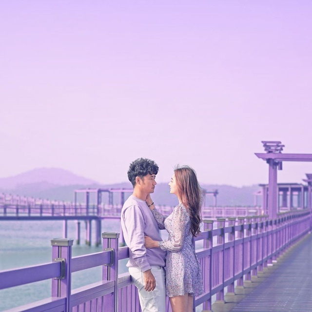 Khung cảnh 'hút hồn' các tín đồ du lịch của hòn đảo 'tím lịm tim'