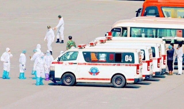 dich covid 19 hinh anh chuyen bay tham tinh dong bao tu guinea xich dao 34