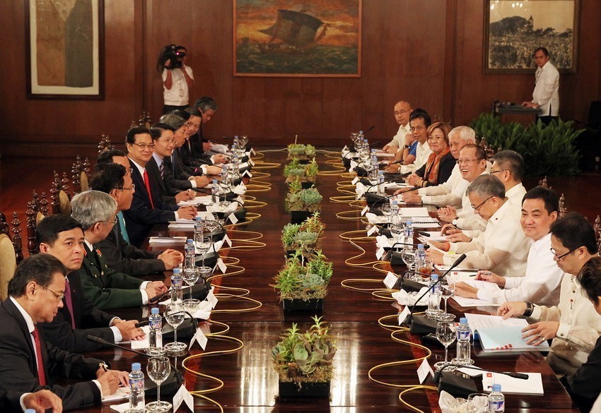 Việt Nam   Philippines: 45 năm qua những bức ảnh