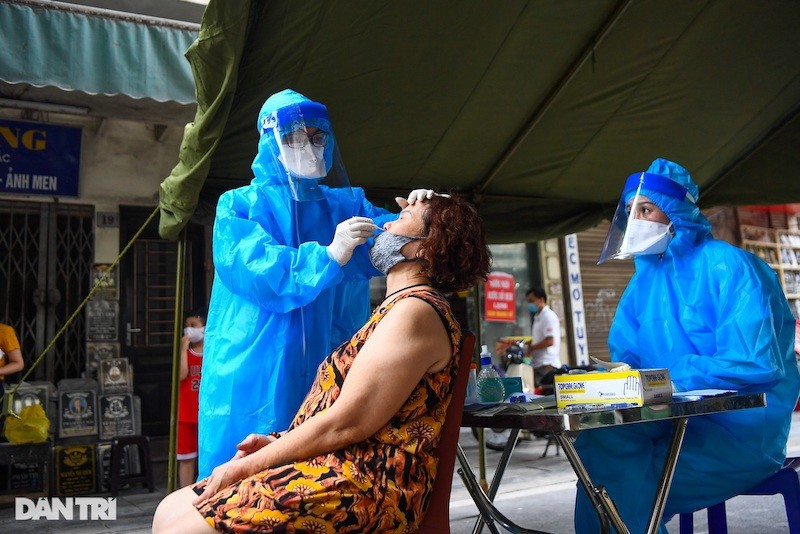 Hà Nội ghi nhận thêm 17 ca mắc Covid-19 tại 6 quận huyện Hà Nội ghi nhận thêm 17 ca mắc Covid-19 tại 6 quận huyện