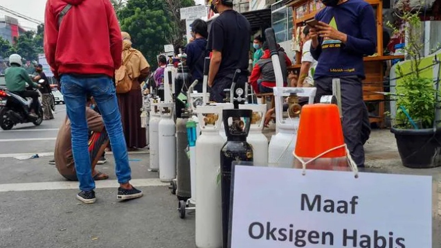 Dịch Covid-19: Số ca nhiễm mới cao kỷ lục ở Malaysia, khủng hoảng ôxy ở Indonesia