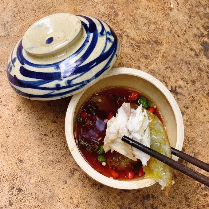 Độc đáo món bánh khoái cá kình của làng Chuồn, Huế Độc đáo món bánh khoái cá kình của làng Chuồn, Huế