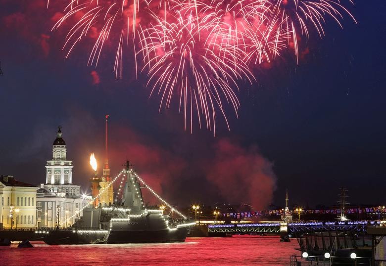 Chiêm ngưỡng dàn vũ khí tối tân, hiện đại tại Lễ duyệt binh hoành tráng kỷ niệm Ngày Hải quân Nga Chiêm ngưỡng dàn vũ khí tối tân, hiện đại tại Lễ duyệt binh hoành tráng kỷ niệm Ngày Hải quân Nga