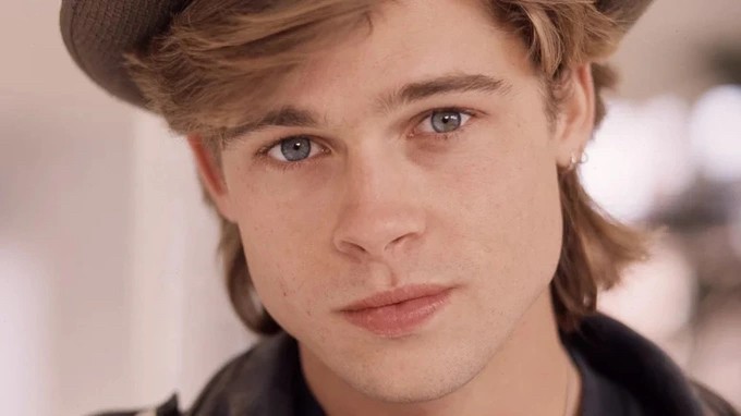 Vẻ lãng tử thời trai trẻ của Brad Pitt