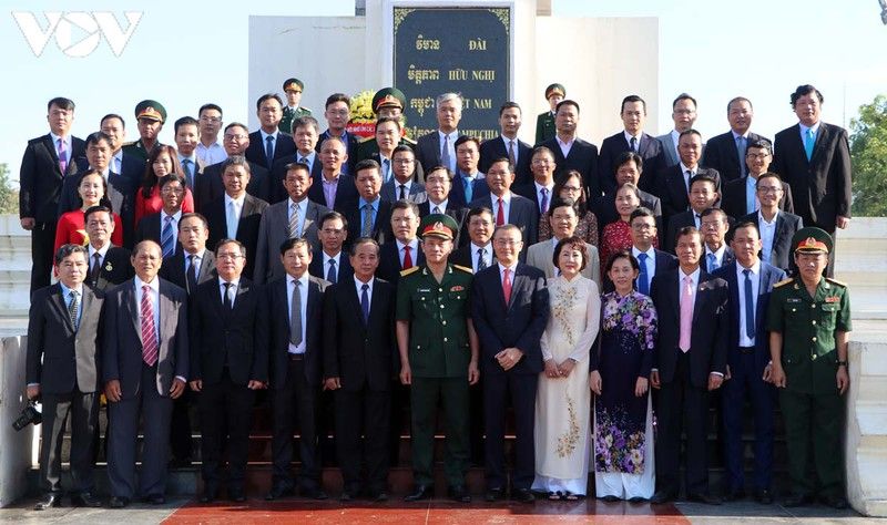 hinh-anh-hoat-dong-ky-niem-75-nam-quoc-khanh-cua-cac-co-quan-dai-dien-viet-nam-o-nuoc-ngoai-1