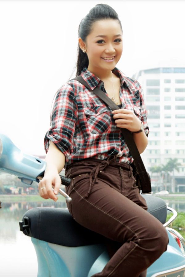 nhan sac xinh dep cua 4 nu mc vtv khi dong phim truyen hinh